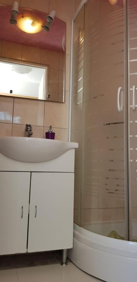 Apartment Danka 奥米什 外观 照片